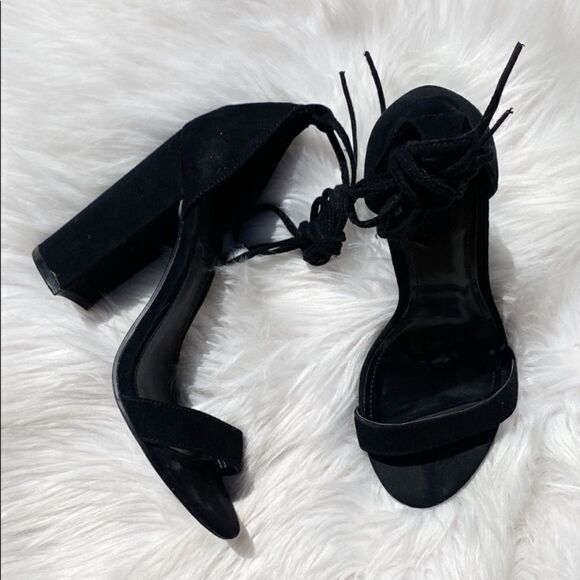 Forever 21 Strappy Suede Block Heels Black Size 6.5 - Picture 1 of 10